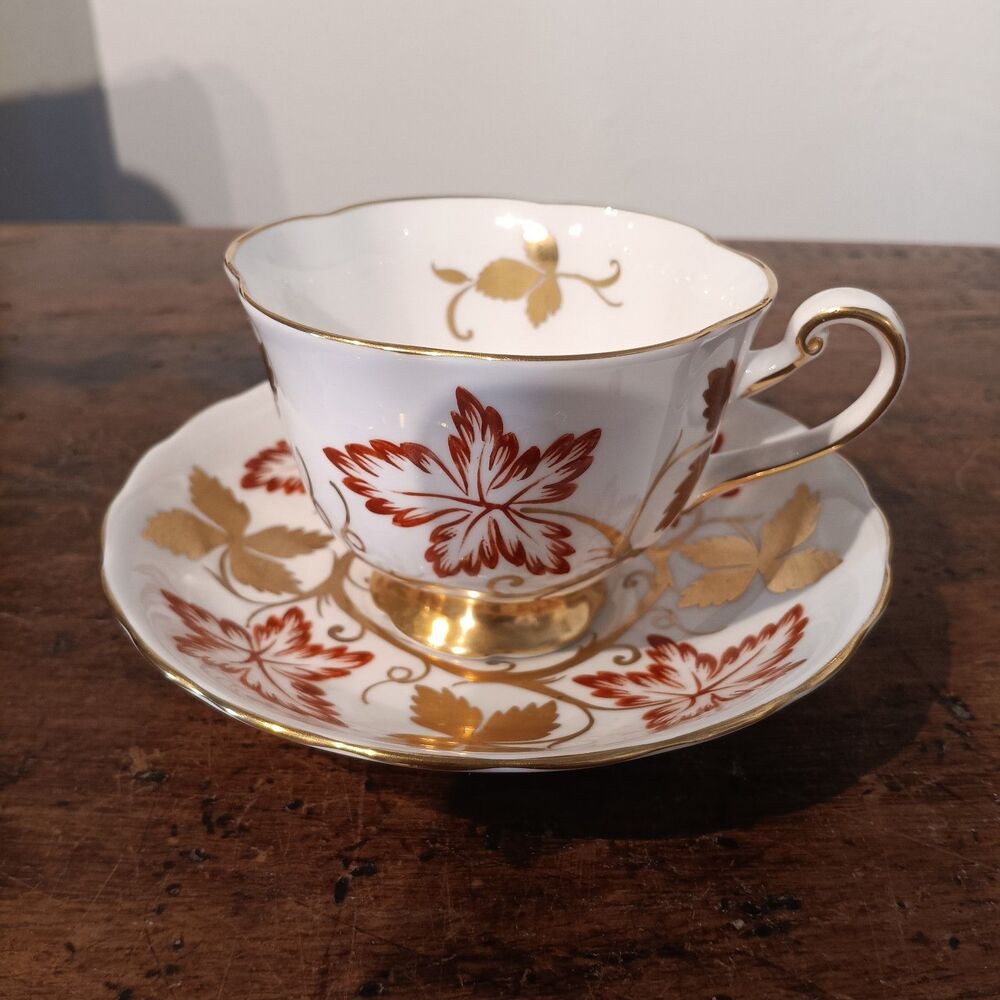 VTG Royal Chelsea English Bobe China Tea Cup Saucer Cottagecore Autumn Leaf Gold